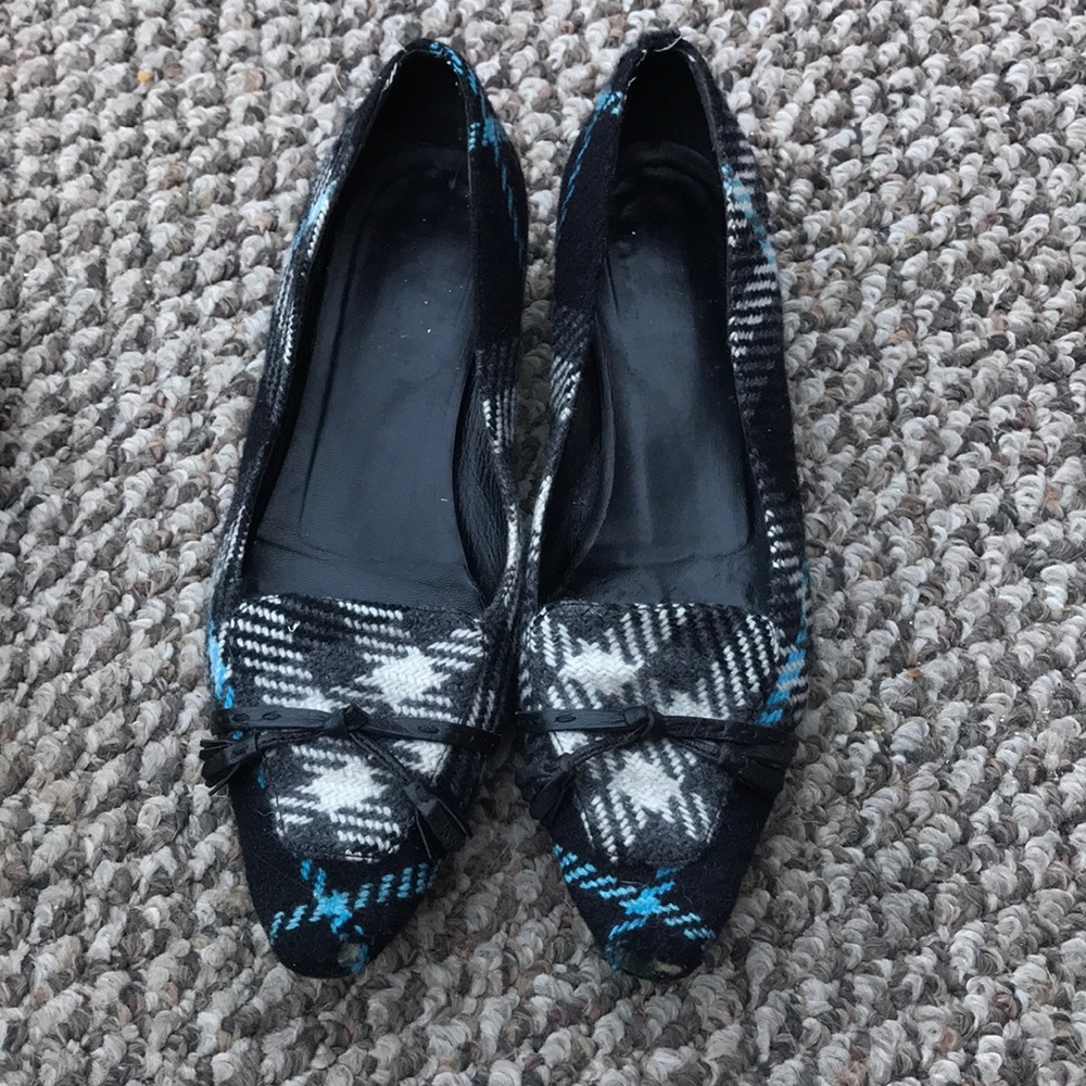 Burberry flats